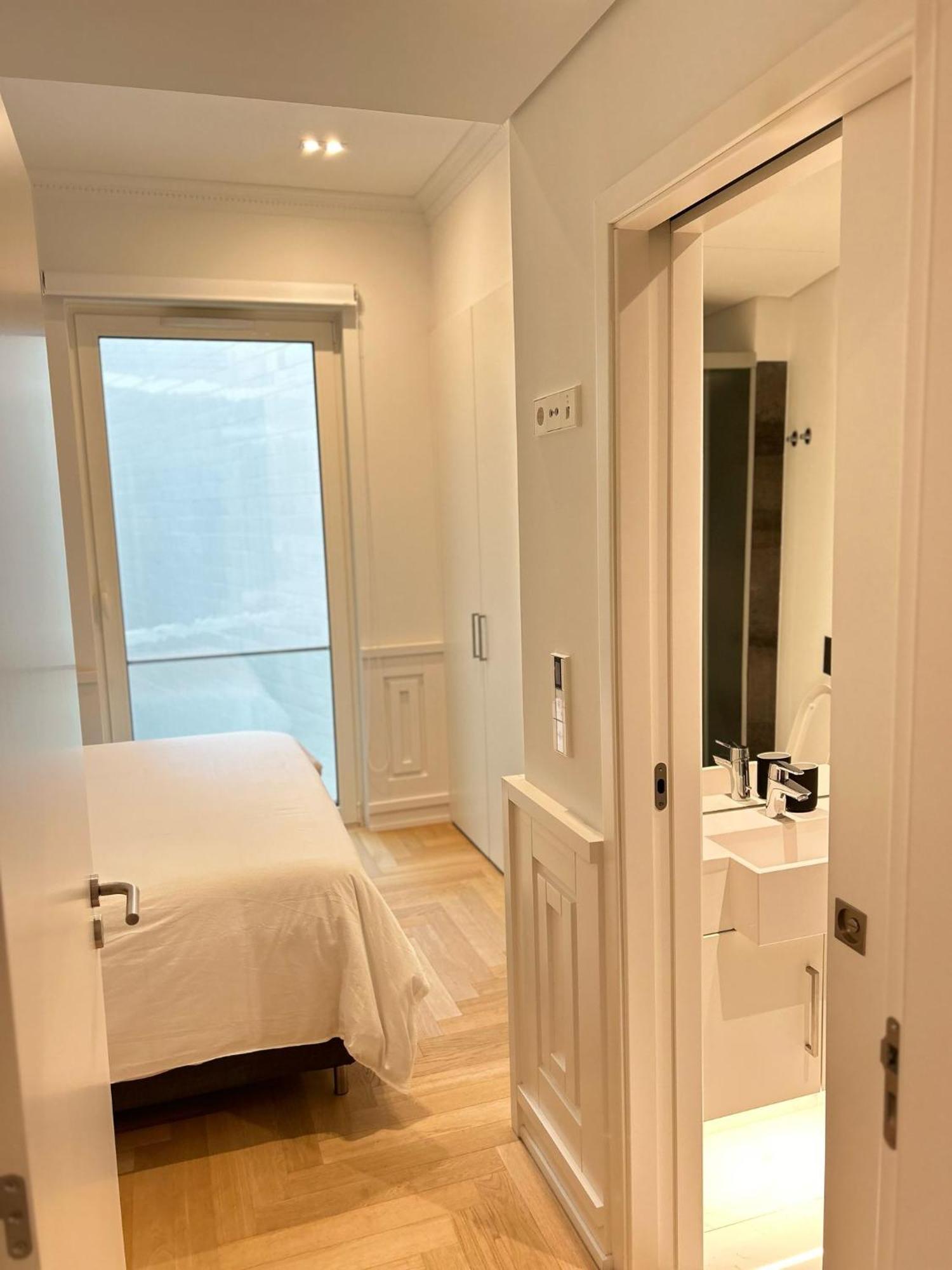 Suite In Shared House In Downtown Lisbon Bagian luar foto